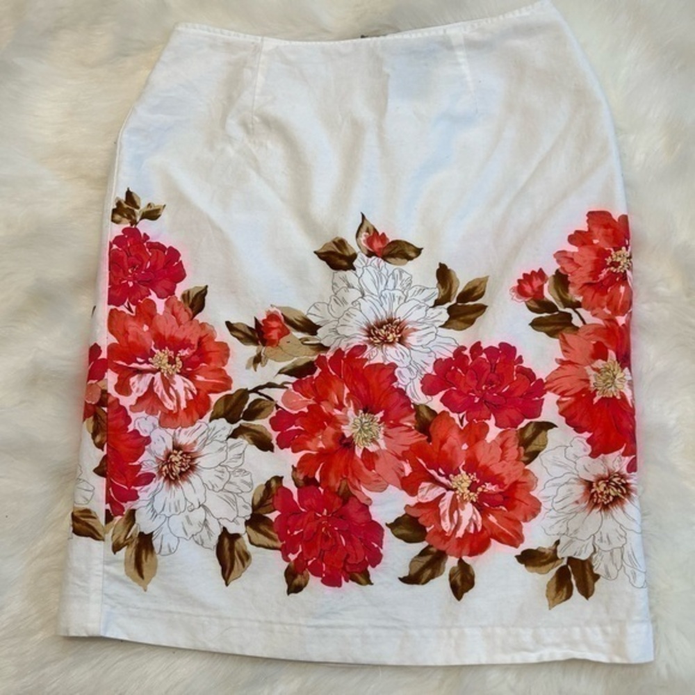 NYCC floral pencil skirt - Picture 3 of 12